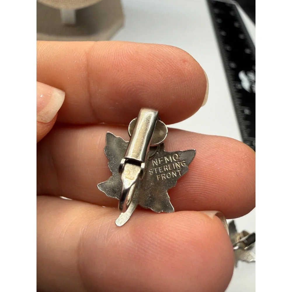 Vintage Nemo Sterling Silver Front Maple Leaf Clip On‎ Earrings Silver Tone Leaf